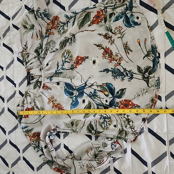 Karen Kane White Multicolor Floral Blouse - Picture 5 of 5